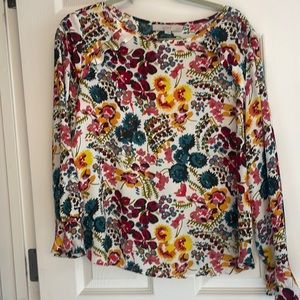 Bright floral great work top